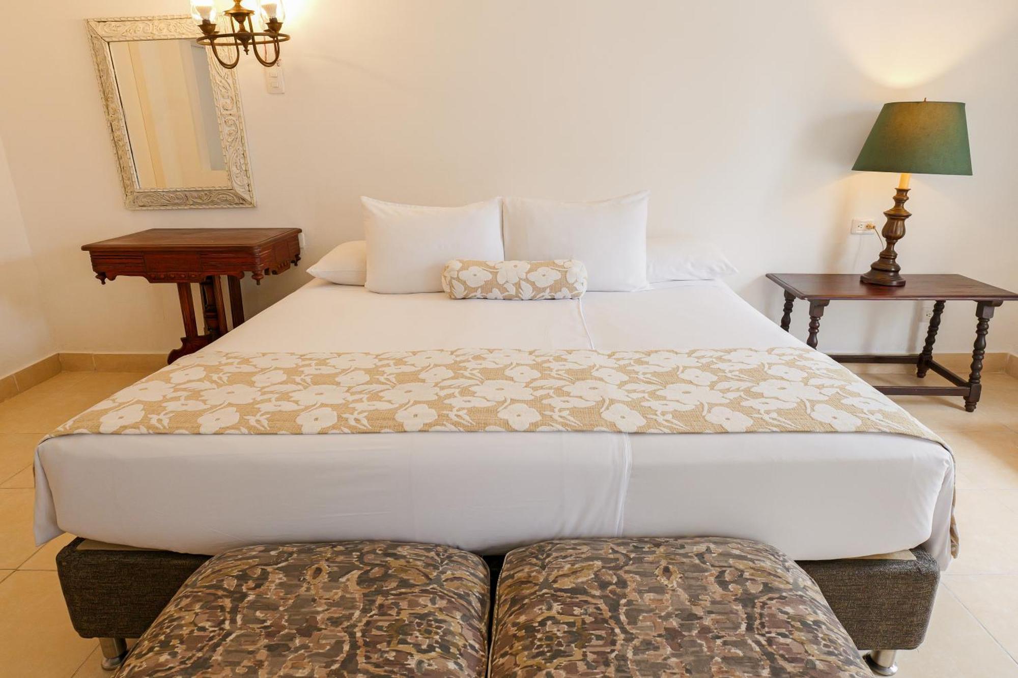 Hotel Kartaxa Cartagena Kültér fotó